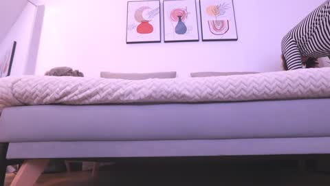 Snapshot of anah_ chatting on 10/23/25, 10:19 IG Soyanah online show from 10/23/25, 10:19