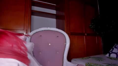 Snapshot of anahi__18 chatting on 12/23/25, 03:04 Anahi online show from 12/23/25, 03:04