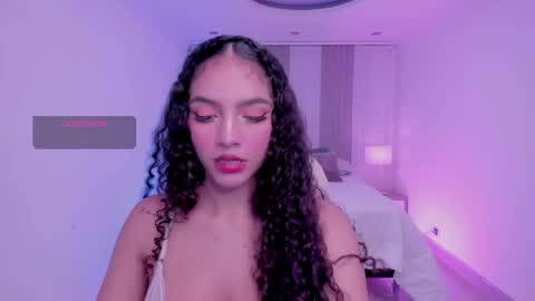 Anahi Curlie online show from 02/11/25, 03:50