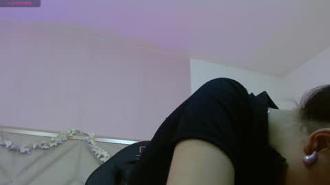 Snapshot of anahi_tay1 chatting on 10/27/25, 03:32 ANAHI  online show from 10/27/25, 03:32
