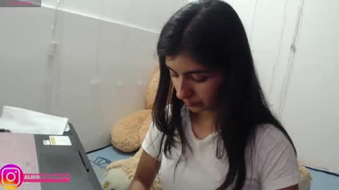 Anahi Browns online show from 02/18/25, 10:03