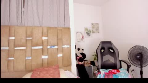 AnahiMiller2 online show from 05/27/26, 01:57