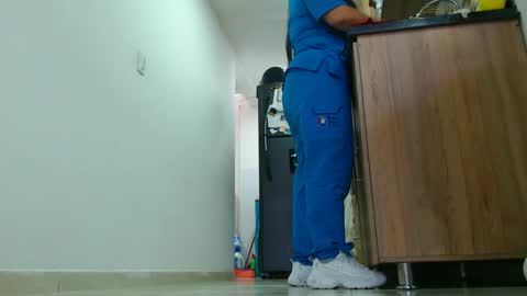 Snapshot of anaids_dam chatting on 09/25/25, 02:32 anaids online show from 09/25/25, 02:32