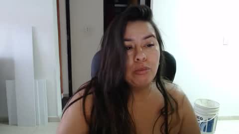 Snapshot of anaids_dam chatting on 10/12/25, 12:26 anaids online show from 10/12/25, 12:26