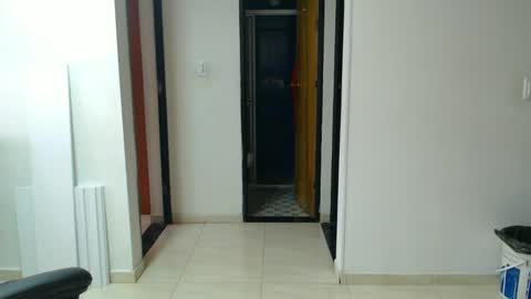 Snapshot of anaids_dam chatting on 10/18/25, 02:40 anaids online show from 10/18/25, 02:40