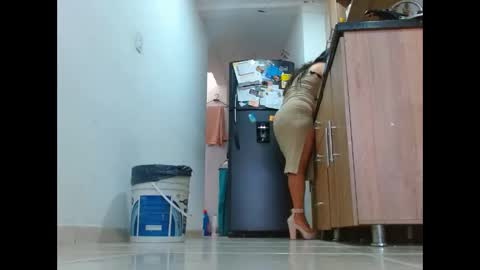 Snapshot of anaids_dam chatting on 11/30/25, 04:00 anaids online show from 11/30/25, 04:00