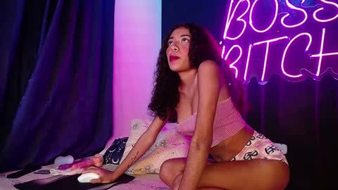 anais  cooper  online show from 12/03/24, 10:51