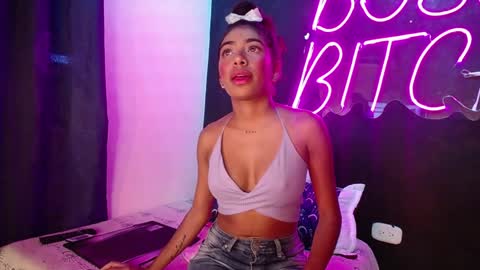 anais  cooper  online show from 12/06/24, 07:23
