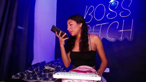 anais  cooper  online show from 12/15/24, 06:48