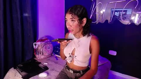 anais  cooper  online show from 12/17/24, 06:42