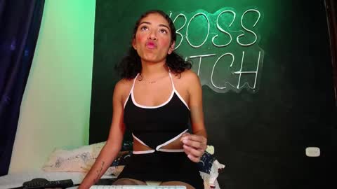 anais  cooper  online show from 12/19/24, 06:56