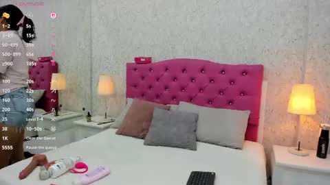 Anais online show from 06/24/26, 07:24