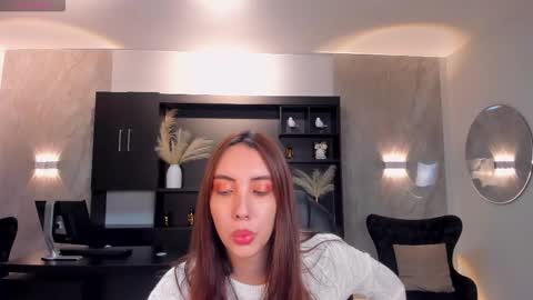 Snapshot of anaisnin1 chatting on 11/28/25, 11:40 Anais Nin online show from 11/28/25, 11:40