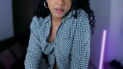      help me to get 100 thumps up  online show from 12/03/24, 02:38