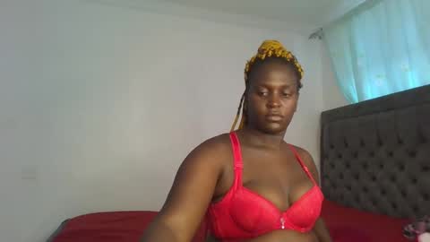 Snapshot of analeia_ chatting on 01/30/25, 05:41 Analeia online show from 01/30/25, 05:41