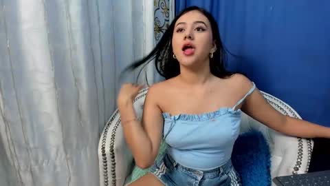 analia18  online show from 02/13/25, 12:32