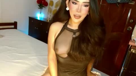 Thena online show from 04/26/26, 11:13