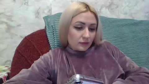 analqueen2024 online show from 01/25/25, 10:19