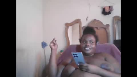 Snapshot of analslut1987 chatting on 01/24/25, 01:03 analslut1987 online show from 01/24/25, 01:03