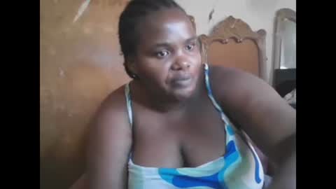 Snapshot of analslut1987 chatting on 02/08/25, 10:29 analslut1987 online show from 02/08/25, 10:29