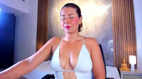 Ana Luna online show from 10/23/25, 08:51