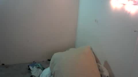 Snapshot of analwhore666 chatting on 12/13/24, 07:04 kinkylilanalslut online show from 12/13/24, 07:04