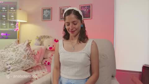 Ana Mara Botero online show from 10/23/25, 07:12