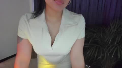 Snapshot of anamarieh chatting on 09/18/25, 06:43 Ann online show from 09/18/25, 06:43