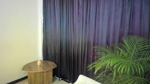 Snapshot of anamarieh chatting on 09/23/25, 05:38 Ann online show from 09/23/25, 05:38