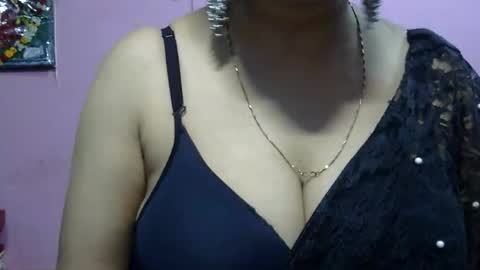 anamika794088 online show from 11/15/25, 12:13