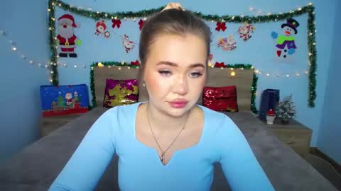 anastacyyellig online show from 01/06/25, 04:04