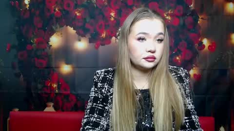 anastacyyellig online show from 01/22/25, 05:48