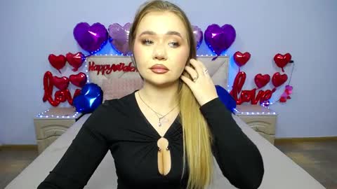anastacyyellig online show from 02/11/25, 03:51