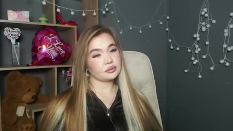 Snapshot of anastacyyellig chatting on 02/15/26, 09:00 anastacyyellig online show from 02/15/26, 09:00