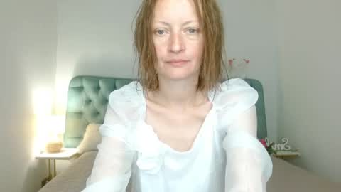 Snapshot of anastasia_skyy chatting on 06/03/26, 09:42 Stacy online show from 06/03/26, 09:42