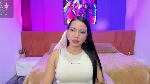 Anastasia online show from 06/01/26, 12:23