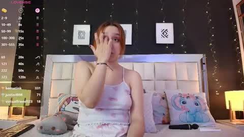 Snapshot of anastasia_windel chatting on 09/14/25, 08:13 Anastasia  online show from 09/14/25, 08:13