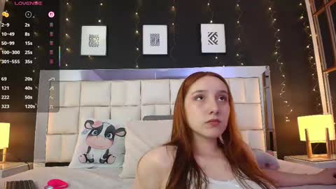 Snapshot of anastasia_windel chatting on 09/22/25, 07:49 Anastasia  online show from 09/22/25, 07:49