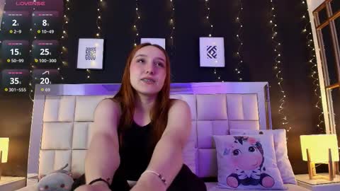 Snapshot of anastasia_windel chatting on 10/09/25, 07:45 Anastasia  online show from 10/09/25, 07:45