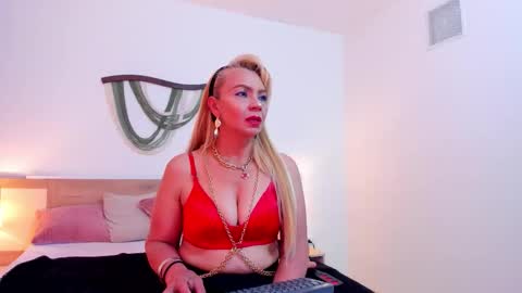 Ana 3 online show from 10/24/25, 08:38