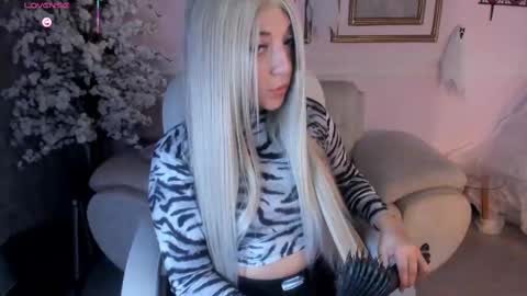 Ana online show from 10/02/25, 08:16