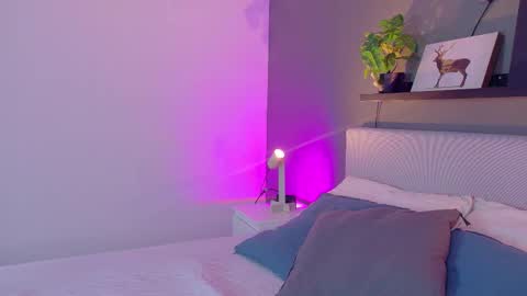 Kendra  online show from 10/30/25, 10:16