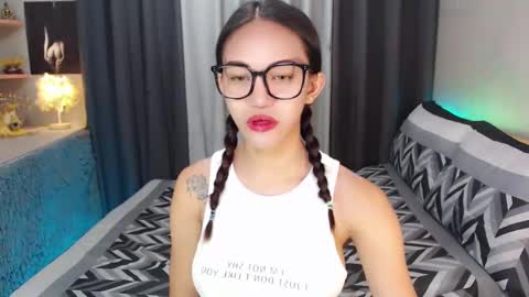 Snapshot of anawalters chatting on 12/19/24, 12:56 anawalters online show from 12/19/24, 12:56