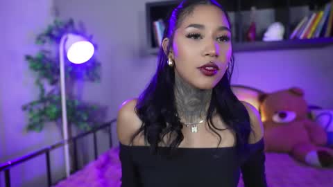 anaya_olyx online show from 10/10/25, 06:34