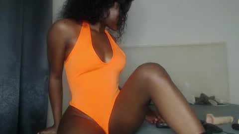 mayah online show from 04/30/26, 01:56