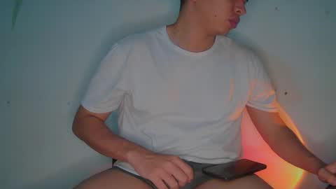 Snapshot of ancoder2912 chatting on 05/27/26, 05:37 Andres online show from 05/27/26, 05:37