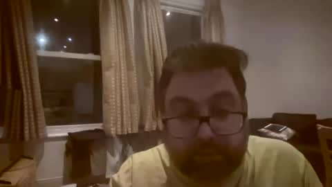 tik toker hot or boring online show from 02/17/25, 11:31