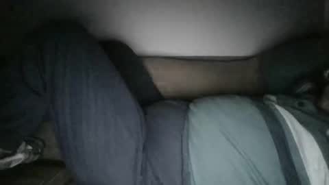 Snapshot of andellus chatting on 02/14/25, 02:07 andellus online show from 02/14/25, 02:07