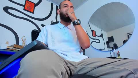 Snapshot of anders_x chatting on 11/28/25, 10:56 Andrs - online show from 11/28/25, 10:56