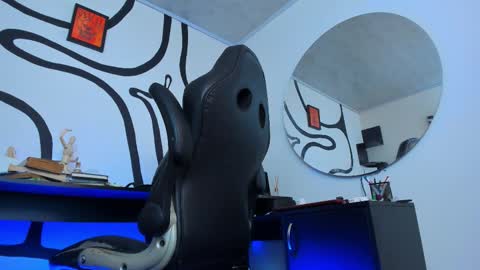 Snapshot of anders_x chatting on 12/04/25, 01:48 Andrs - online show from 12/04/25, 01:48